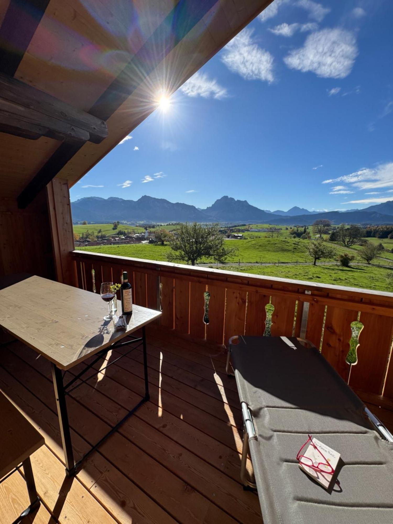 Chalet - Ferienwohnungen - Biohof Stoeger - Panoramasuedbalkon - Grandiose Aussicht Auf See, Berge Und Schloss Neuschwanstein Rieden Kültér fotó